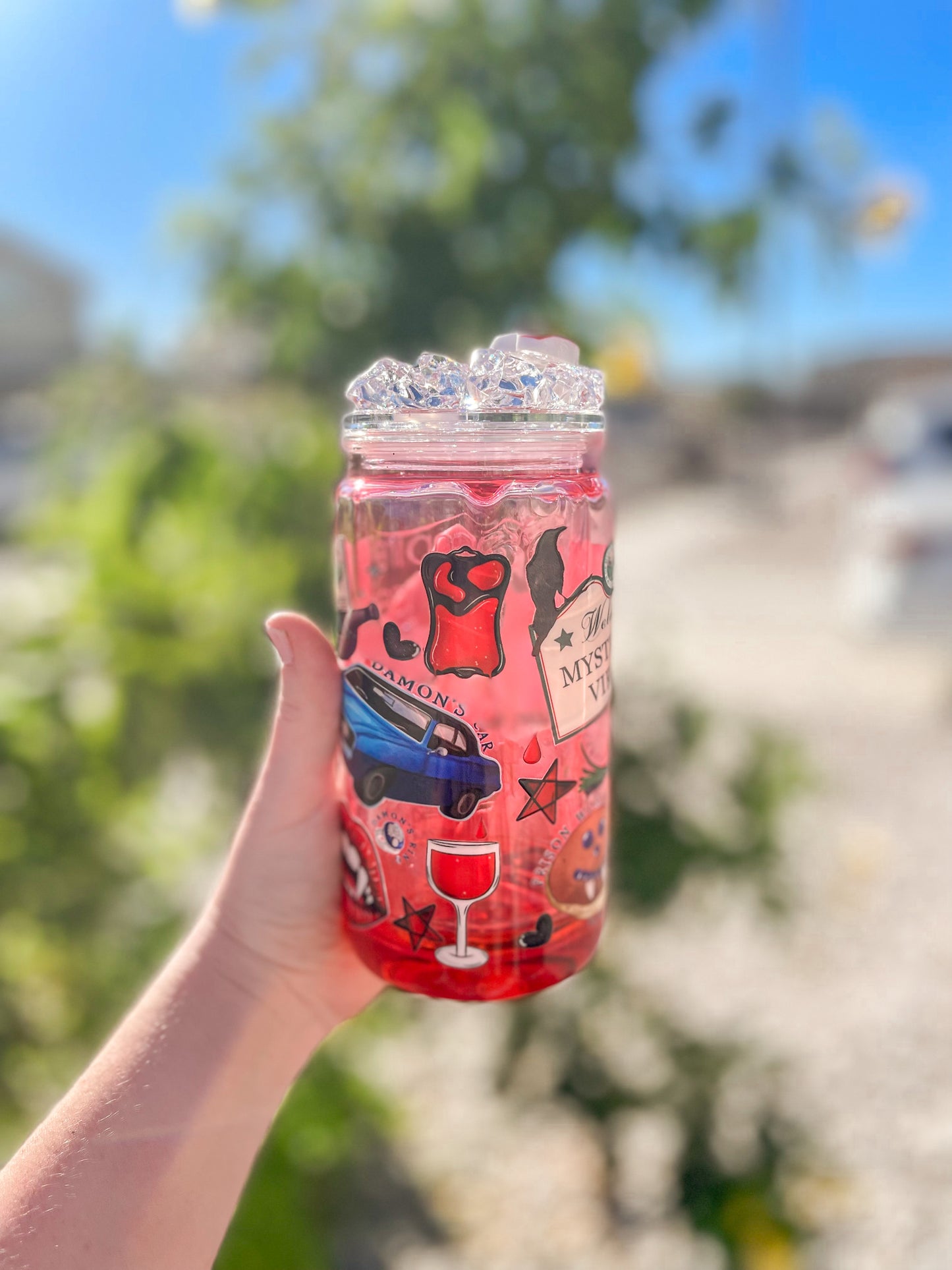 Vampire Diaries snow glove tumbler - plastic