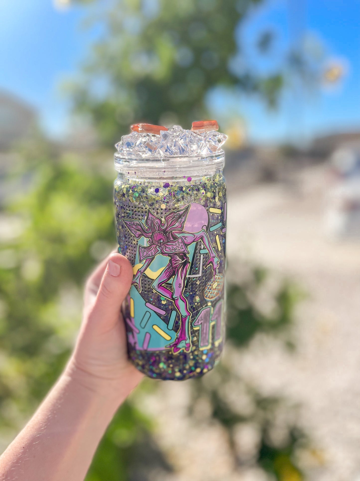 Eleven snow globe tumbler - plastic